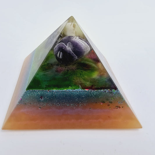 True to yourself - Orgonite piramide