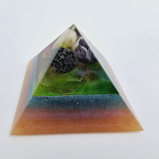 True to yourself - Orgonite piramide