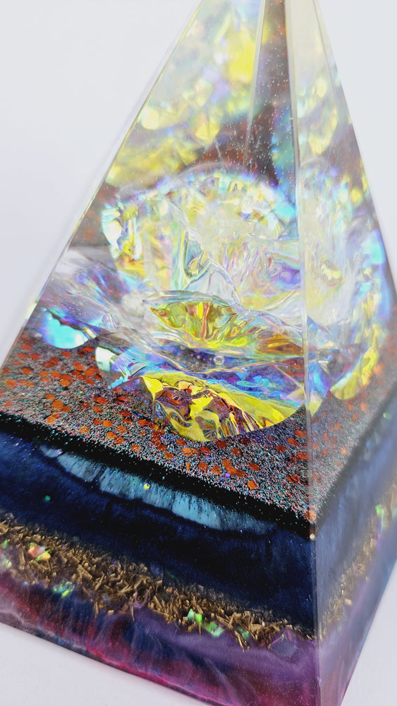 Orgonite Gouden Vijfhoek - Holographic bloem